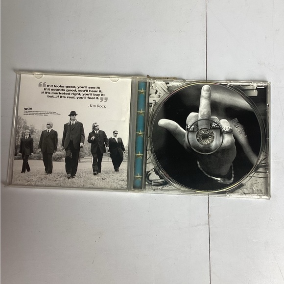 Wanted wanted wanted - Picture 3 of 3